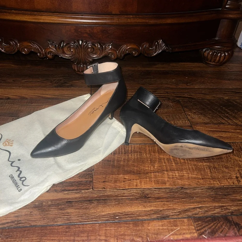 Nina Originals Leather Pumps - Picture 3 of 7